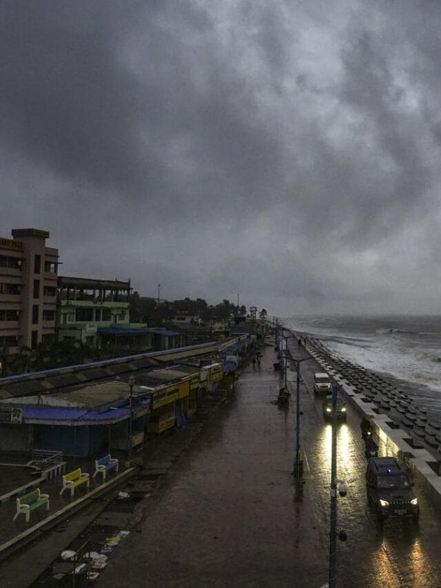 Cyclone Fengal : आया Red alert तमिल नाडु और पुडुचेरी में खतरा